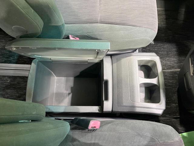 ヴェルファイア ２．４Ｚ　禁煙車　純正８インチナビ　電動スライドドア　後席モニター　バックカメラ　寒冷地仕様　コーナーセンサー　スマートキー　ＨＩＤヘッド　ビルトインＥＴＣ　純正１８インチアルミ　オートライト　デュアルエアコン（54枚目）