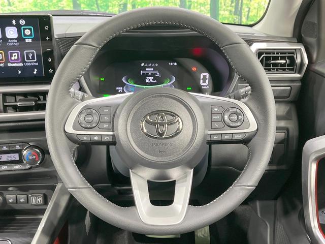 ライズ Ｚ　登録済未使用車　９型ディスプレイオーディオ　全周囲カメラ　衝突軽減装置　レーダークルーズ　シートヒーター　クリアランスソナー　ＬＥＤヘッド　オートハイビーム　車線逸脱防止　オートエアコン（11枚目）