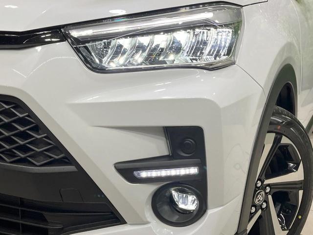 ライズ Ｚ　登録済未使用車　９型ディスプレイオーディオ　全周囲カメラ　衝突軽減装置　レーダークルーズ　シートヒーター　クリアランスソナー　ＬＥＤヘッド　オートハイビーム　車線逸脱防止　オートエアコン（12枚目）