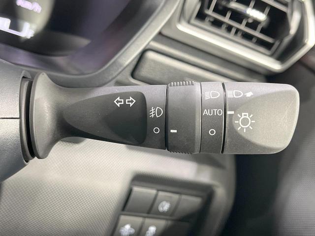 ライズ Ｚ　登録済未使用車　９型ディスプレイオーディオ　全周囲カメラ　衝突軽減装置　レーダークルーズ　シートヒーター　クリアランスソナー　ＬＥＤヘッド　オートハイビーム　車線逸脱防止　オートエアコン（40枚目）