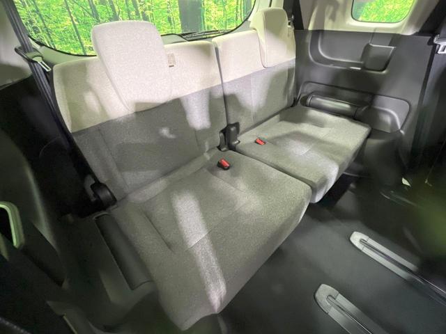 フリード エアー　４ＷＤ　登録済未使用車　衝突軽減装置　純正８型ディスプレイオーディオ　バックカメラ　両側電動スライド　レーダークルーズ　寒冷地仕様　ＬＥＤヘッド　前席シートヒーター　スマートキー　オートライト（10枚目）