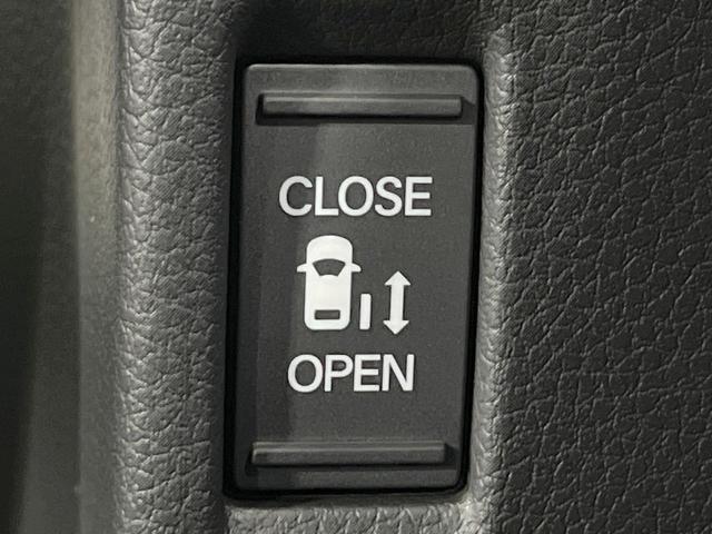 ステップワゴン スパーダ　登録済未使用車　衝突軽減装置　純正１１．４型ナビ　バックカメラ　両側電動スライド　レーダークルーズ　前席シートヒーター　スマートキー　パドルシフト　パワーバックドア　オートライト　オートエアコン（40枚目）