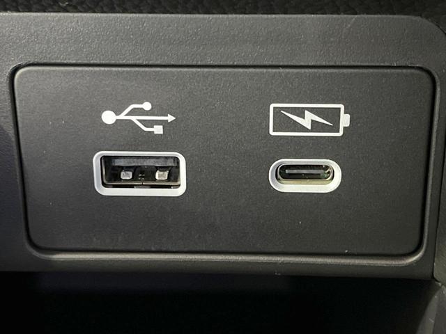 ステップワゴン スパーダ　登録済未使用車　衝突軽減装置　純正１１．４型ナビ　バックカメラ　両側電動スライド　レーダークルーズ　前席シートヒーター　スマートキー　パドルシフト　パワーバックドア　オートライト　オートエアコン（42枚目）