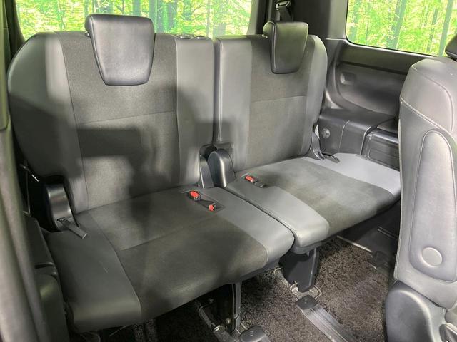 ノア ハイブリッドＳｉ　ダブルバイビーＩＩ　禁煙車　衝突軽減装置　後席モニター　ＢＩＧ－Ｘ９型ナビ　バックカメラ　両側電動スライド　ハーフレザーシート　前席シートヒーター　ＬＥＤヘッド　スマートキー　ドラレコ　ＥＴＣ　リアオートエアコン（10枚目）