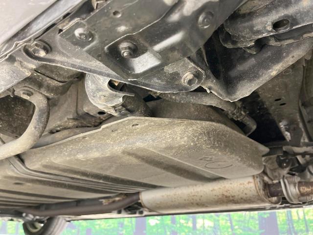 ノア ハイブリッドＳｉ　ダブルバイビーＩＩ　禁煙車　衝突軽減装置　後席モニター　ＢＩＧ－Ｘ９型ナビ　バックカメラ　両側電動スライド　ハーフレザーシート　前席シートヒーター　ＬＥＤヘッド　スマートキー　ドラレコ　ＥＴＣ　リアオートエアコン（20枚目）