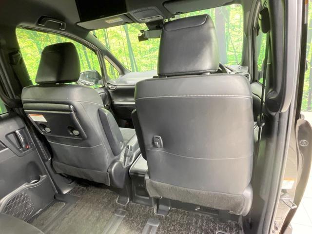 ノア ハイブリッドＳｉ　ダブルバイビーＩＩ　禁煙車　衝突軽減装置　後席モニター　ＢＩＧ－Ｘ９型ナビ　バックカメラ　両側電動スライド　ハーフレザーシート　前席シートヒーター　ＬＥＤヘッド　スマートキー　ドラレコ　ＥＴＣ　リアオートエアコン（54枚目）