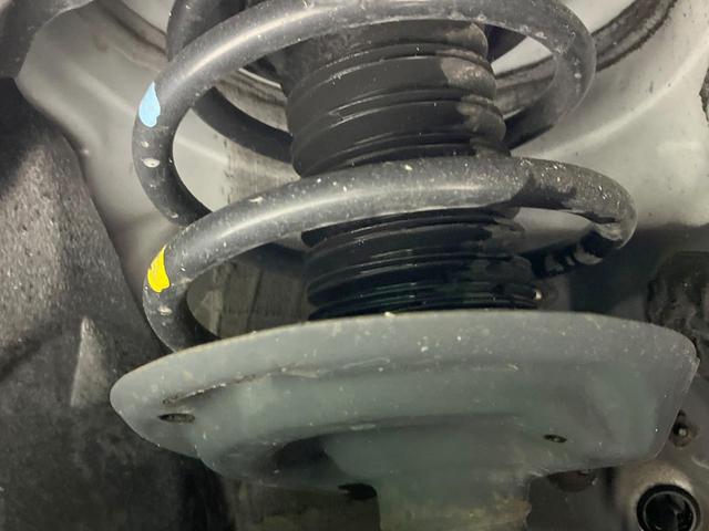 ハリアーハイブリッド Z レザーパッケージ 禁煙車 4WD 調光パノラマルーフ JBLサウンド付12.3型ナビ 衝突軽減装置 レーダークルーズ シートベンチレーション 全周囲カメラ ブラック革シート ブラインドスポットモニター LEDヘッド(20枚目)