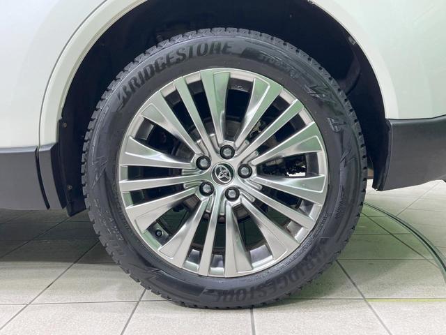 ハリアーハイブリッド Z レザーパッケージ 禁煙車 4WD 調光パノラマルーフ JBLサウンド付12.3型ナビ 衝突軽減装置 レーダークルーズ シートベンチレーション 全周囲カメラ ブラック革シート ブラインドスポットモニター LEDヘッド(67枚目)