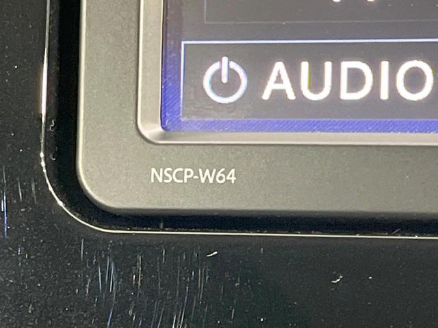 プリウス Ｓ　禁煙車　４ＷＤ　純正ナビ　バックカメラ　スマートキー　ＥＴＣ　ＬＥＤヘッド　オートライト　オートエアコン　純正１５インチＡＷ　Ｂｌｕｅｔｏｏｔｈ　革巻きステアリング　ステアリングスイッチ（27枚目）