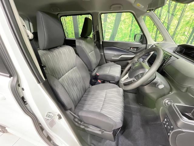 ソリオ ハイブリッドＭＺ　登録済未使用車　衝突軽減装置　純正９型ナビ　全周囲カメラ　レーダークルーズ　両側電動スライド　コーナーセンサー　ＬＥＤヘッド　ブラインドスポットモニター　ＣＤ　ＤＶＤ　シートヒーター（8枚目）