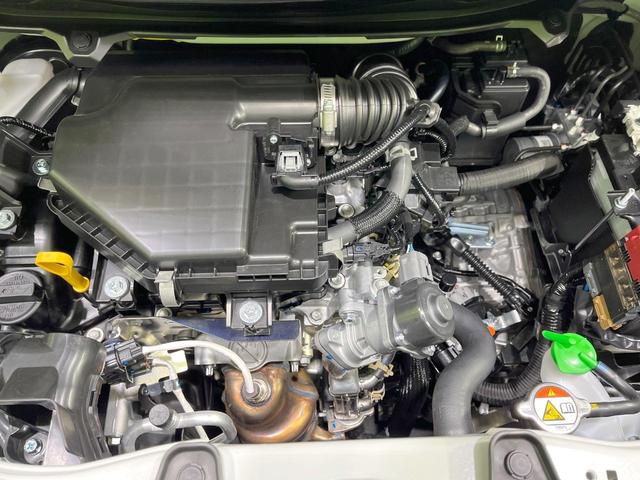 ソリオ ハイブリッドＭＺ　登録済未使用車　衝突軽減装置　純正９型ナビ　全周囲カメラ　レーダークルーズ　両側電動スライド　コーナーセンサー　ＬＥＤヘッド　ブラインドスポットモニター　ＣＤ　ＤＶＤ　シートヒーター（18枚目）