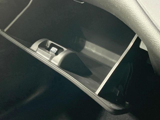 ソリオ ハイブリッドＭＺ　登録済未使用車　衝突軽減装置　純正９型ナビ　全周囲カメラ　レーダークルーズ　両側電動スライド　コーナーセンサー　ＬＥＤヘッド　ブラインドスポットモニター　ＣＤ　ＤＶＤ　シートヒーター（44枚目）