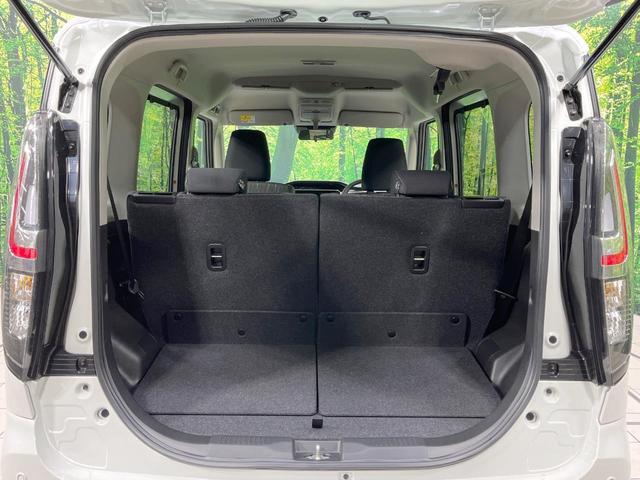 ソリオ ハイブリッドＭＺ　登録済未使用車　衝突軽減装置　純正９型ナビ　全周囲カメラ　レーダークルーズ　両側電動スライド　コーナーセンサー　ＬＥＤヘッド　ブラインドスポットモニター　ＣＤ　ＤＶＤ　シートヒーター（50枚目）