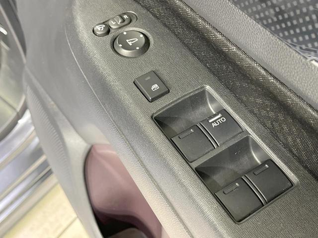 Ｎ－ＷＧＮカスタム Ｇ・Ａパッケージ　禁煙車　４ＷＤ　純正ナビ　バックカメラ　衝突軽減装置　ハーフレザーシート　スマートキー　ＨＩＤヘッド　ＥＴＣ　クルコン　純正１４インチアルミ　オートライト　オートエアコン　Ｂｌｕｅｔｏｏｔｈ（37枚目）