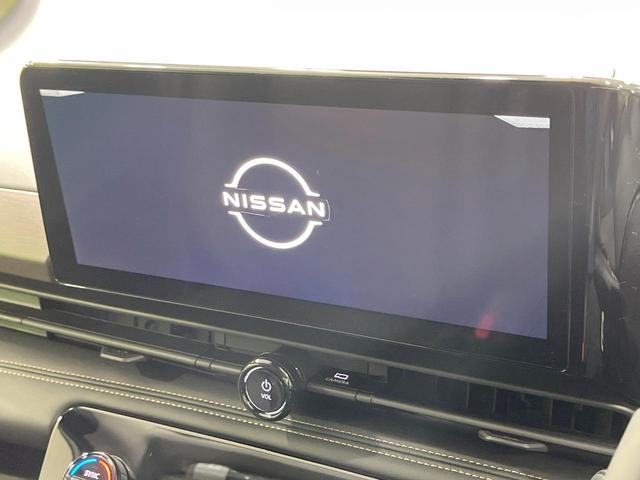 セレナ ハイウェイスターＶ　登録済未使用車　衝突軽減装置　純正１２．３型ナビ　全周囲カメラ　プロパイロット　両側電動スライド　ＬＥＤヘッド　ＥＴＣ　ブラインドスポットモニター　デジタルインナーミラー　スマートキー（3枚目）