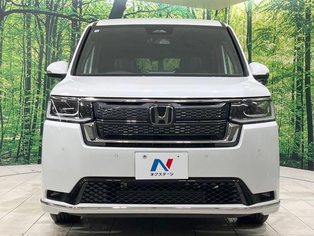 ステップワゴン スパーダ　登録済未使用車　４ＷＤ　衝突軽減装置　純正１１．４型ナビ　バックカメラ　レーダークルーズ　両側電動スライド　スマートキー　ブラインドスポットモニター　パワーバックドア　パドルシフト（15枚目）