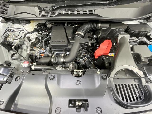 ステップワゴン スパーダ　登録済未使用車　４ＷＤ　衝突軽減装置　純正１１．４型ナビ　バックカメラ　レーダークルーズ　両側電動スライド　スマートキー　ブラインドスポットモニター　パワーバックドア　パドルシフト（18枚目）