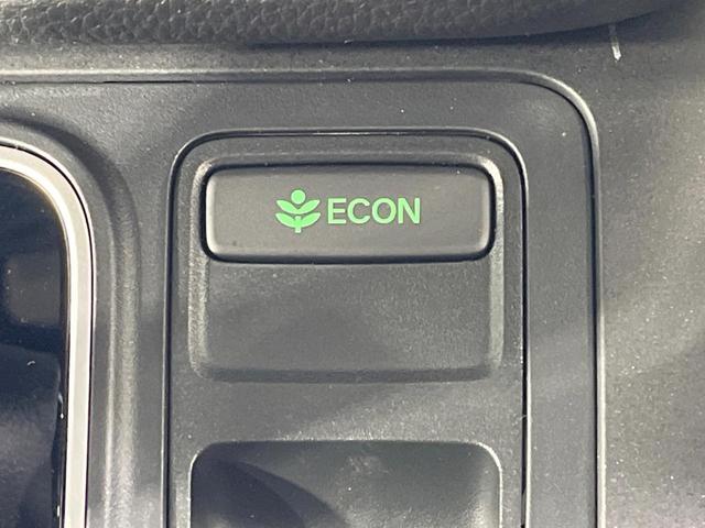 ステップワゴン スパーダ　登録済未使用車　４ＷＤ　衝突軽減装置　純正１１．４型ナビ　バックカメラ　レーダークルーズ　両側電動スライド　スマートキー　ブラインドスポットモニター　パワーバックドア　パドルシフト（26枚目）