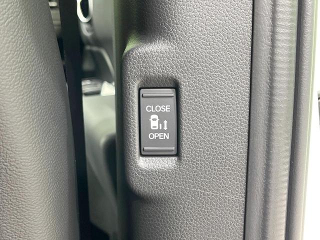 ステップワゴン スパーダ　登録済未使用車　４ＷＤ　衝突軽減装置　純正１１．４型ナビ　バックカメラ　レーダークルーズ　両側電動スライド　スマートキー　ブラインドスポットモニター　パワーバックドア　パドルシフト（44枚目）