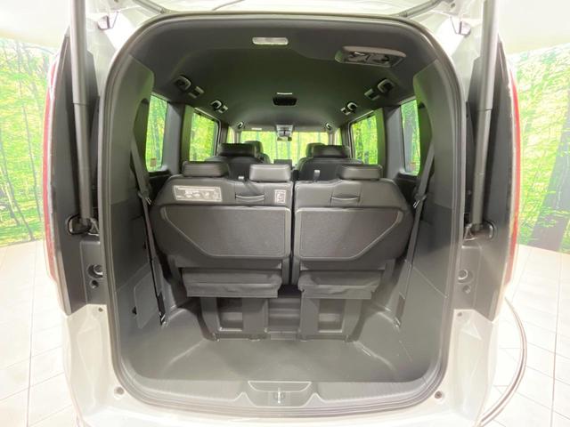 ステップワゴン スパーダ　登録済未使用車　４ＷＤ　衝突軽減装置　純正１１．４型ナビ　バックカメラ　レーダークルーズ　両側電動スライド　スマートキー　ブラインドスポットモニター　パワーバックドア　パドルシフト（50枚目）