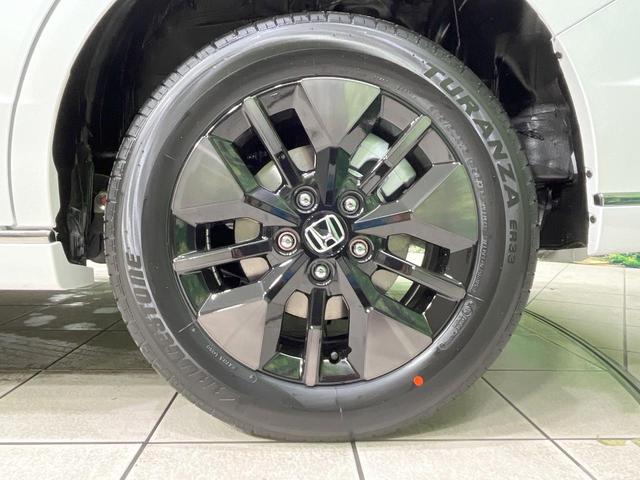 ステップワゴン スパーダ　登録済未使用車　４ＷＤ　衝突軽減装置　純正１１．４型ナビ　バックカメラ　レーダークルーズ　両側電動スライド　スマートキー　ブラインドスポットモニター　パワーバックドア　パドルシフト（61枚目）