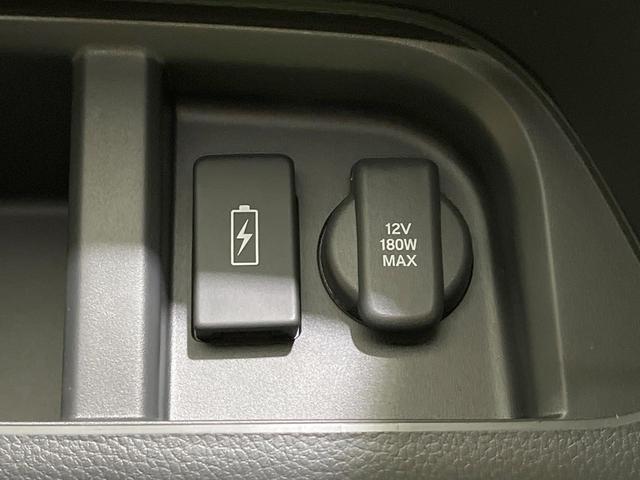 ステップワゴン スパーダ　登録済未使用車　４ＷＤ　衝突軽減装置　純正１１．４型ナビ　バックカメラ　レーダークルーズ　両側電動スライド　スマートキー　ブラインドスポットモニター　パワーバックドア　パドルシフト（68枚目）