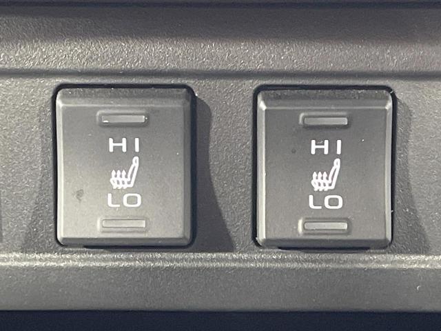 カローラクロス ハイブリッド　Ｚ　禁煙車　衝突軽減装置　純正１０．５型ディスプレイオーディオ　バックカメラ　レーダークルーズ　パワーバックドア　前席シートヒーター　ＬＥＤヘッド　スマートキー　オートハイビーム　パワーシート　ＥＴＣ（7枚目）