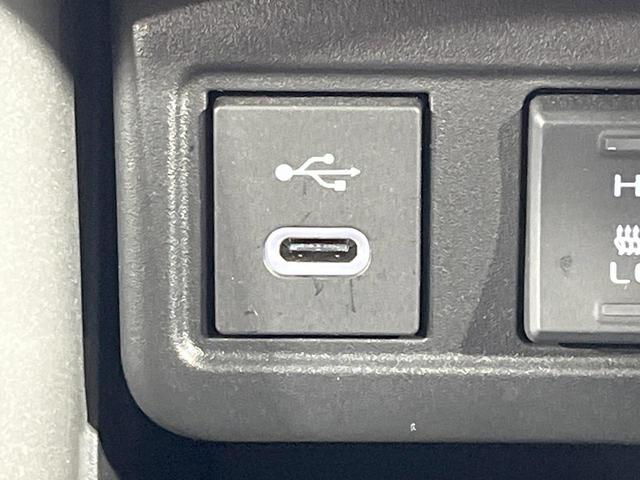 カローラクロス ハイブリッド　Ｚ　禁煙車　衝突軽減装置　純正１０．５型ディスプレイオーディオ　バックカメラ　レーダークルーズ　パワーバックドア　前席シートヒーター　ＬＥＤヘッド　スマートキー　オートハイビーム　パワーシート　ＥＴＣ（34枚目）