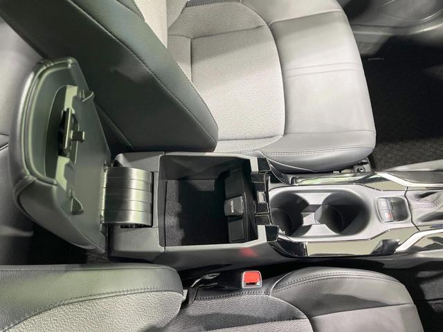 カローラクロス ハイブリッド　Ｚ　禁煙車　衝突軽減装置　純正１０．５型ディスプレイオーディオ　バックカメラ　レーダークルーズ　パワーバックドア　前席シートヒーター　ＬＥＤヘッド　スマートキー　オートハイビーム　パワーシート　ＥＴＣ（42枚目）