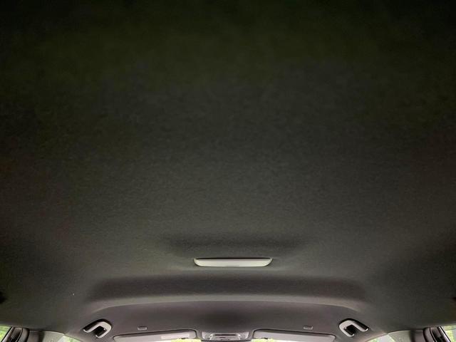 カローラクロス ハイブリッド　Ｚ　禁煙車　衝突軽減装置　純正１０．５型ディスプレイオーディオ　バックカメラ　レーダークルーズ　パワーバックドア　前席シートヒーター　ＬＥＤヘッド　スマートキー　オートハイビーム　パワーシート　ＥＴＣ（48枚目）