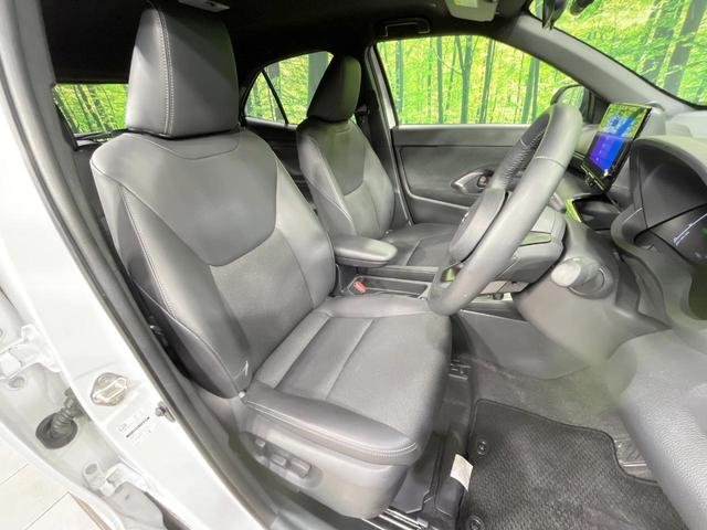 ヤリスクロス ハイブリッドＺ　禁煙車　衝突軽減装置　純正ディスプレイオーディオ　全周囲カメラ　レーダークルーズ　前席シートヒーター　パワーシート　ＬＥＤヘッド　ブラインドスポットモニター　スマートキー　ＥＴＣ　ドラレコ（8枚目）