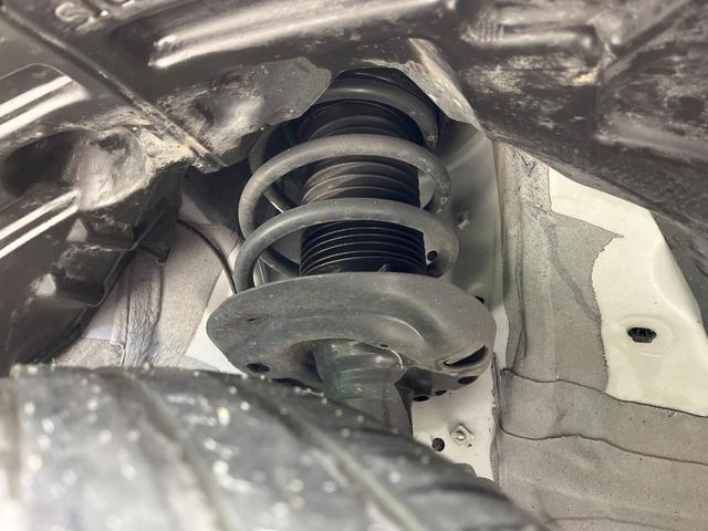 ヤリスクロス ハイブリッドＺ　禁煙車　衝突軽減装置　純正ディスプレイオーディオ　全周囲カメラ　レーダークルーズ　前席シートヒーター　パワーシート　ＬＥＤヘッド　ブラインドスポットモニター　スマートキー　ＥＴＣ　ドラレコ（23枚目）