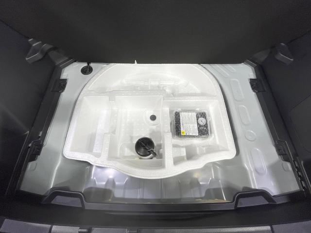 ヤリスクロス ハイブリッドＺ　禁煙車　衝突軽減装置　純正ディスプレイオーディオ　全周囲カメラ　レーダークルーズ　前席シートヒーター　パワーシート　ＬＥＤヘッド　ブラインドスポットモニター　スマートキー　ＥＴＣ　ドラレコ（54枚目）