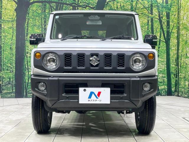 ジムニー ＸＣ　届出済未使用車　４ＷＤ　ＭＴ車　ターボ　衝突被害軽減システム　レーダークルーズ　コーナーセンサー　スマートキー　ＬＥＤヘッド　純正１６インチアルミ　オートハイビーム　オートライト　オートエアコン（14枚目）
