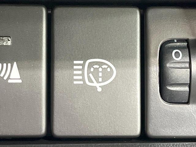 ジムニー ＸＣ　届出済未使用車　４ＷＤ　ＭＴ車　ターボ　衝突被害軽減システム　レーダークルーズ　コーナーセンサー　スマートキー　ＬＥＤヘッド　純正１６インチアルミ　オートハイビーム　オートライト　オートエアコン（24枚目）