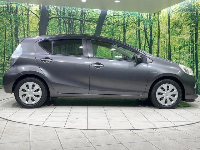 アクア Ｇ　禁煙車　純正ナビ　バックカメラ　ＥＴＣ　オートエアコン　オートライト　スマートキー　前席シートヒーター　Ｂｌｕｅｔｏｏｔｈ再生　ＣＤ再生　衝突安全ボディ　盗難防止装置　プライバシーガラス（44枚目）