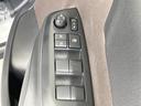 ハイブリッドＺ　禁煙車　純正８型ディスプレイオーディオ　全周囲カメラ　衝突軽減装置　レーダークルーズ　電動リアゲート　ハーフレザーシート　パワーシート　シートヒーター　ドラレコ　ＬＥＤヘッド　ＥＴＣ　オートハイビーム（48枚目）