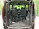 後席を格納すると、これだけの広さが！シーンに合わせたシートアレンジで、大きな荷物も積むことが出来ます♪