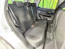 後部座席も気になるようなキズ・汚れやへたり等、大きなダメージはなく、良好な状態です。