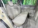後部座席も気になるようなキズ・汚れやへたり等、大きなダメージはなく、良好な状態です。
