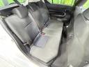 後部座席も気になるようなキズ・汚れやへたり等、大きなダメージはなく、良好な状態です。