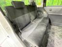 後部座席も気になるようなキズ・汚れやへたり等、大きなダメージはなく、良好な状態です。