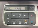 Ｎ－ＯＮＥ プレミアム・Ｌパッケージ　禁煙車　スマートキー　ＨＩＤヘッド　ＥＴＣ　純正１４インチアルミ　オートライト　オートエアコン　Ｂｌｕｅｔｏｏｔｈ　ＣＤ　ＤＶＤ再生　フルセグ　革巻きステアリング　電動格納ミラー　フォグランプ（6枚目）