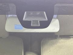 【スズキ　セーフティサポート】走行中に前方の車両等を認識し、衝突しそうな時は警報とブレーキで衝突回避と被害軽減をアシスト。より安全にドライブをお楽しみいただけます。 5