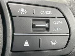 �ڥ����ץƥ��֥��롼������ȥ�����۹�®ƻϩ�Ǥ�Ĺ��Υ���Ԥ��ڤˡ�����ư��®�٤��ݤĥ��롼������ȥ����뤬�����ͷڸ������ƥ��Ϣ�Ȥ��������μ�ξ���Τ��Ƽִ֤��ݤĤ褦��®��Ĵ�ᤷ�Ƥ���ޤ����� 7