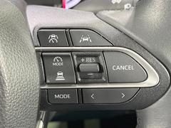 �ڥ졼�������롼������ȥ�����۹�®ƻϩ�Ǥ�Ĺ��Υ���Ԥ��ڤˡ�����ư��®�٤��ݤĥ��롼������ȥ����뤬�����ͷڸ������ƥ��Ϣ�Ȥ��������μ�ξ���Τ��Ƽִ֤��ݤĤ褦��®��Ĵ�ᤷ�Ƥ���ޤ����� 6