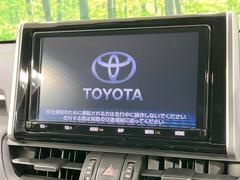 �ڽ��������ʥӡۿ͵��ν����ʥӤ������������ǥ�����ǽ�⽼�¤��Ƥ��ꡢ�£�������������³����Ф������Υ��ޥۤ�ͣУ��ץ쥤�䡼�β��ڤ������ǽ�������α�ž������˳ڤ����ʤ�ޤ����� 3