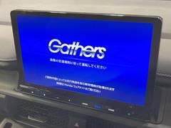 �ڽ��������������ʥӡۿ͵��ν����ʥӤ������������ǥ�����ǽ�⽼�¤��Ƥ��ꡢ�£�������������³����Ф������Υ��ޥۤ�ͣУ��ץ쥤�䡼�β��ڤ������ǽ�������α�ž������˳ڤ����ʤ�ޤ����� 3