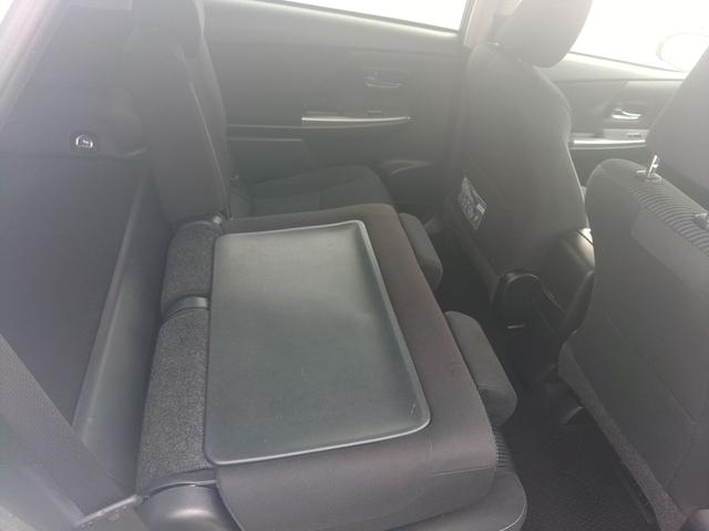 プリウスアルファ Ｓ　ＥＴＣ　バックカメラ　ナビ　ＴＶ　アルミホイール　スマートキー　アイドリングストップ　電動格納ミラー　ＣＶＴ　盗難防止システム　衝突安全ボディ　ＡＢＳ　ＥＳＣ　ＣＤ　Ｂｌｕｅｔｏｏｔｈ　エアコン（24枚目）