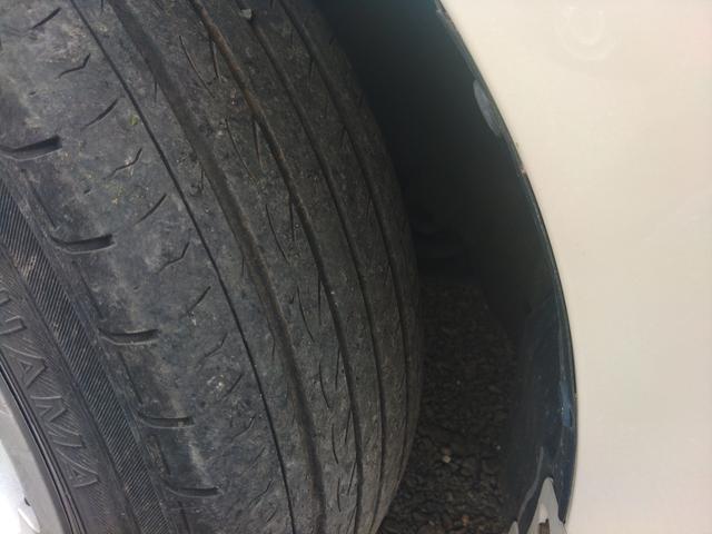 プリウスアルファ Ｓ　ＥＴＣ　バックカメラ　ナビ　ＴＶ　アルミホイール　スマートキー　アイドリングストップ　電動格納ミラー　ＣＶＴ　盗難防止システム　衝突安全ボディ　ＡＢＳ　ＥＳＣ　ＣＤ　Ｂｌｕｅｔｏｏｔｈ　エアコン（36枚目）